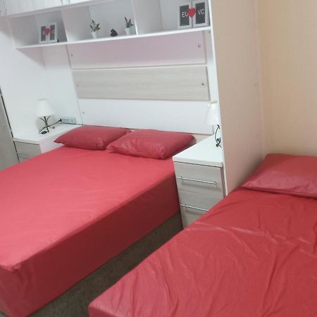 Casa Linda E Aconchegante Com Piscina -Aquecimento Solar O Ano Todo Perto Da Praia Πράια Γκράντε Εξωτερικό φωτογραφία